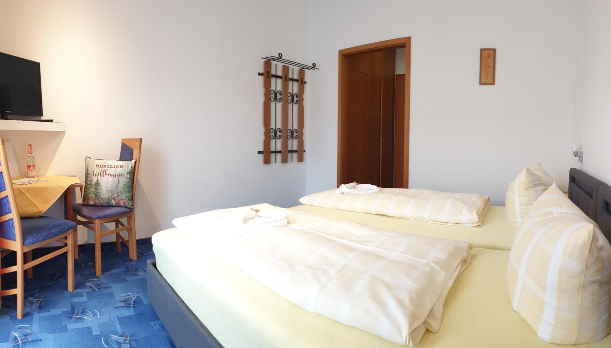 Garni Hotel Adler Post بيرسبرون المظهر الخارجي الصورة