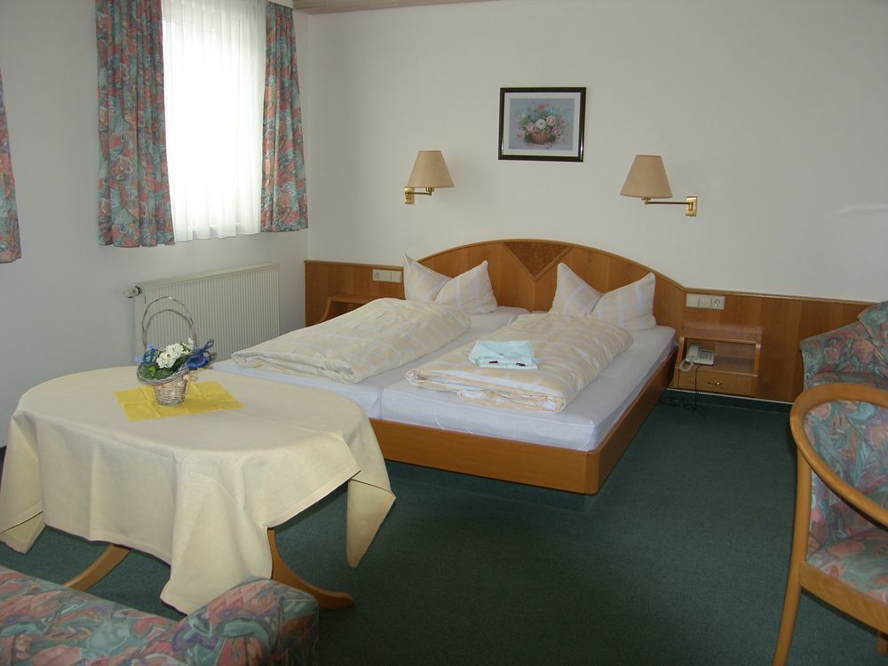 Garni Hotel Adler Post بيرسبرون المظهر الخارجي الصورة